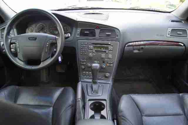 Volvo V 70 Kombi R (LEDER/NAVI/AUT/