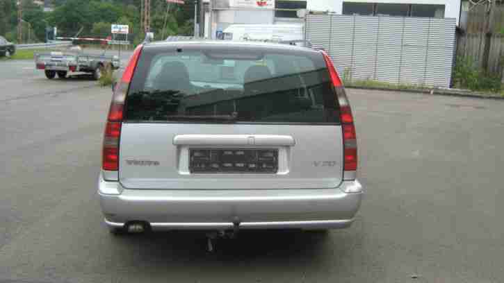 Volvo V 70 Kombi Turbodiesel Automatik Anhängerkupplung