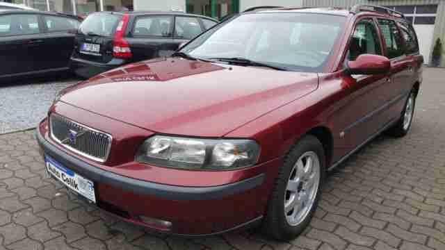 Volvo V 70 Kombi*lückenlos Scheckheft gepf.*Tüv Neu*