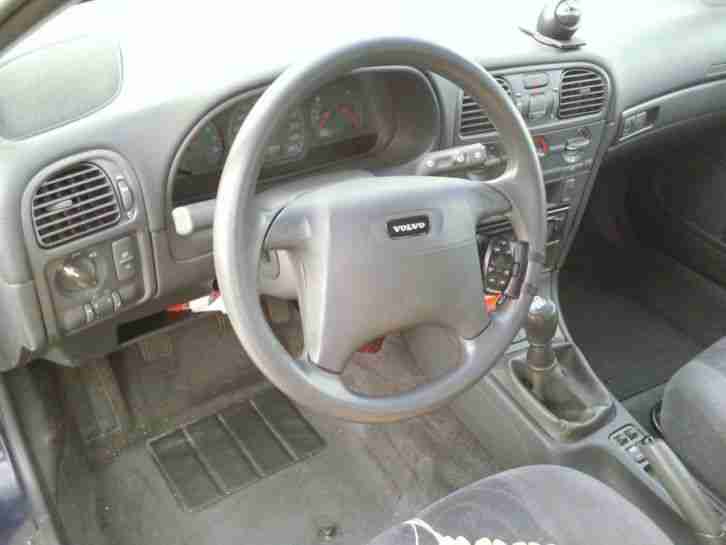 Volvo V40 - 1.6 Bj 05.1999 250tsd. Scheckheft gepflegt