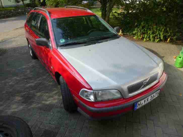 Volvo V40 1,8 Automatik zum Wiederherstellen o. Ersatzteilspender