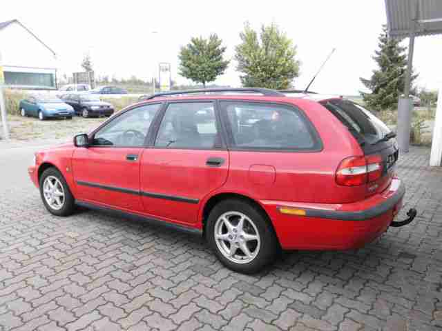 Volvo V40 1.8 +++Neuer TÜV+++