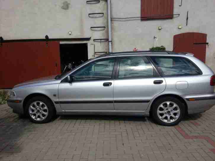 Volvo V40 1,8l Kombi TÜV 08/2015 Bastlerfahrzeug!!!