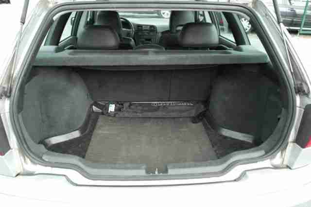 Volvo V40 1.9 D ALU/LEDER/8-fach bereift