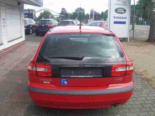 Volvo V40 1.9 D Comfort**KLIMA**NAVI**HANDY**