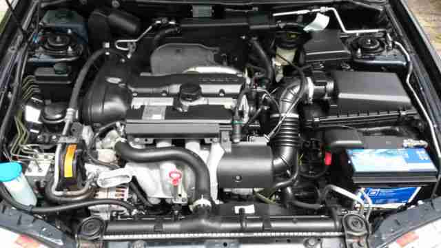 Volvo V40 2.0