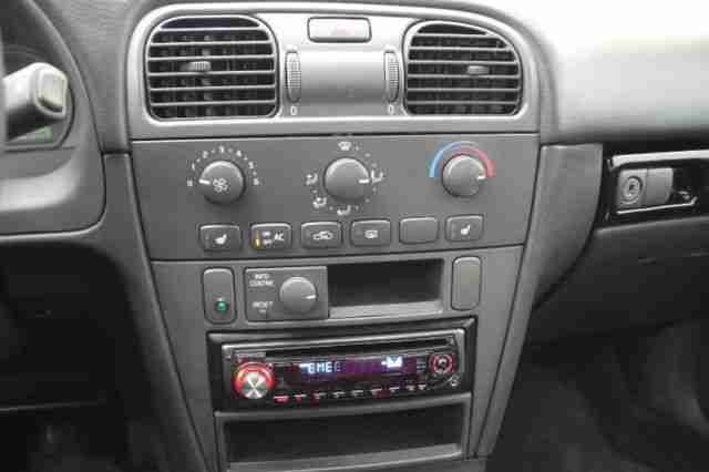 Volvo V40 2.0T 5-türer Klima Sitzheizung AHK