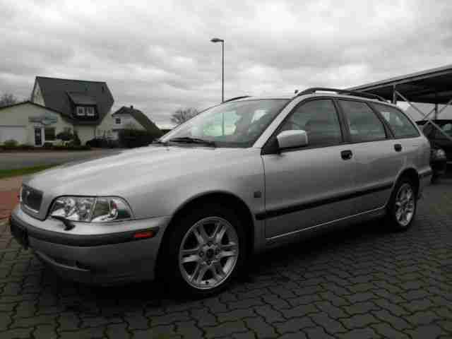 Volvo V40 2.0T/KLIMA/LEDER/ALU/AUTOMATIKGET./EURO2!!!!