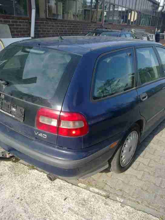 Volvo V40