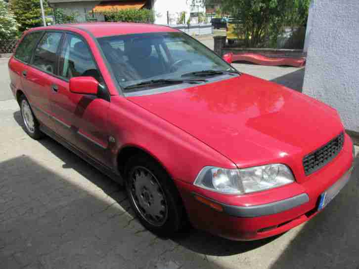 Volvo V40 Facelift 1,9l Diesel 287 tsdkm TÜV10/2016 sofort fahrbereit Scheckheft