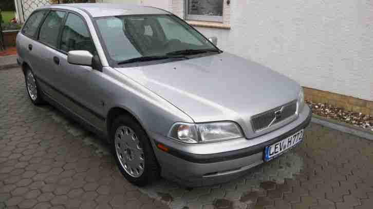 Volvo V40 Kombi 1.9ltr Diesel aus 2 Hand - HU 11/17 - nur 164.000km