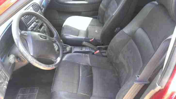 Volvo V40 - Kombi - mit TÜV (08/14) - EZ: 2000 / Klima, Tempomat