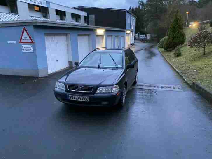 Volvo V40 LPG 1,8l 122 PS BJ 2004 DEFEKT