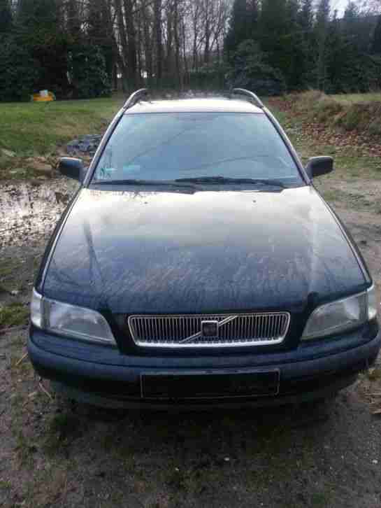 Volvo V40 an Bastler