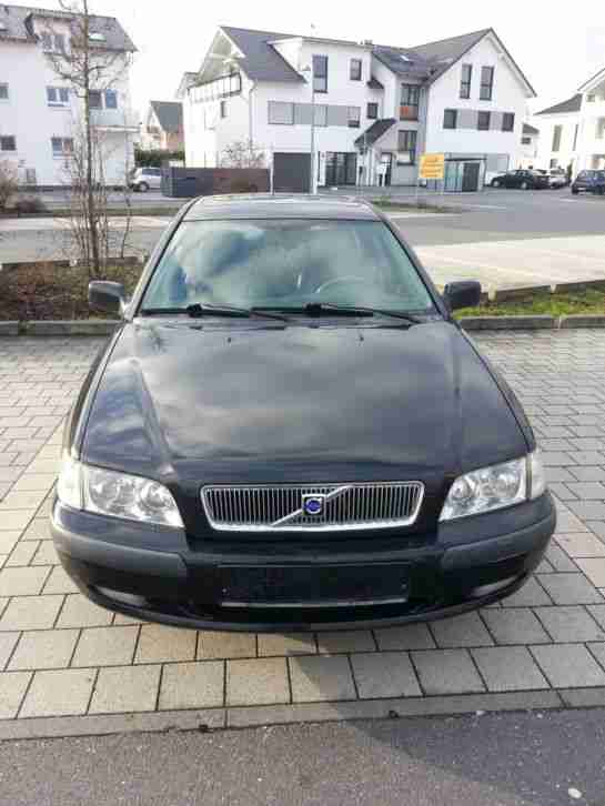 Volvo V40 mit TÜV Super Fahrzeug 1,9TDI Partikelfilter Grüne Plakette