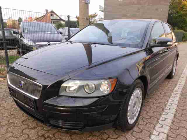 Volvo V50 1.6D DPF KLIMA ALU 8xBEREIFT