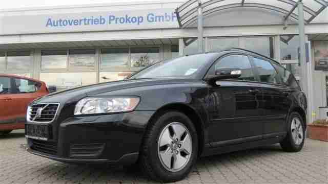 V50 1.6D DPF Momentum Xenon Sitzhzg LM Felgen