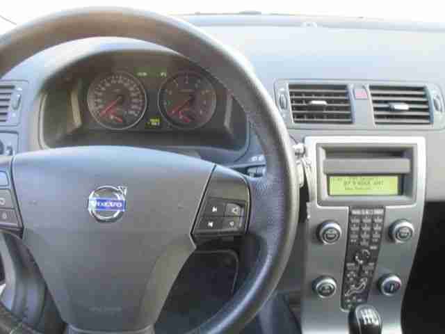 Volvo V50 2.0 Summum+Xenon+Leder+AHK+Schiebedach+