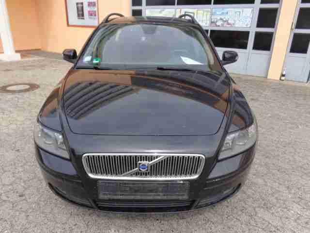 Volvo V50 2.0D DPF **Klima_AHK_TÜV**