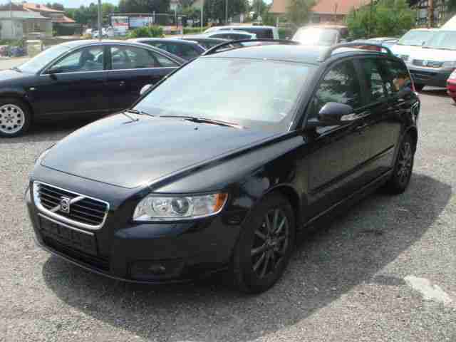 Volvo V50 2.0D DPF Momentum-Teilleder-Xenon-Klima-
