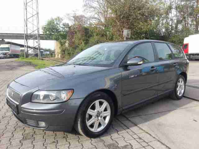Volvo V50 2.0D Klimaaut. Voll Scheckheft Top Zustand