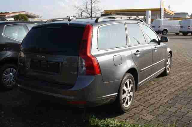 Volvo V50 2.0D Momentum Klima Nebel