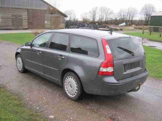 Volvo V50 2.0D Momentum Klimatronik 6 Gang Tempomat