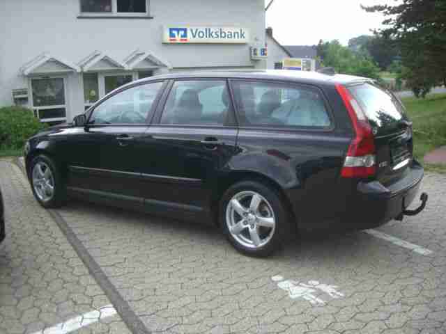 Volvo V50 2.0D Momentum Navi Klima AHK