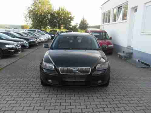 Volvo V50 2.0Diesel DPF Momentum Euro-4 /Leder/Xenon