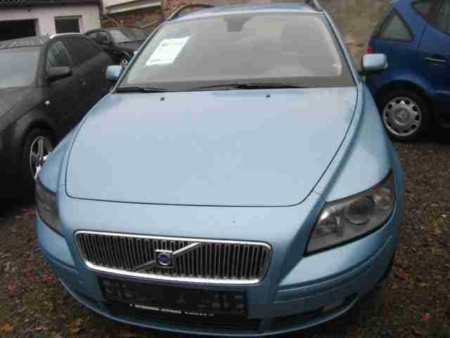 Volvo V50 2.4i