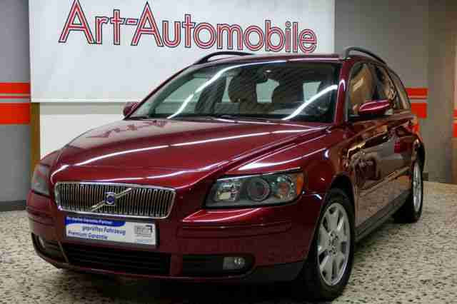 V50 Kombi 2.0 D Summum NAVI LEDER KLIMAAUTOMATIK