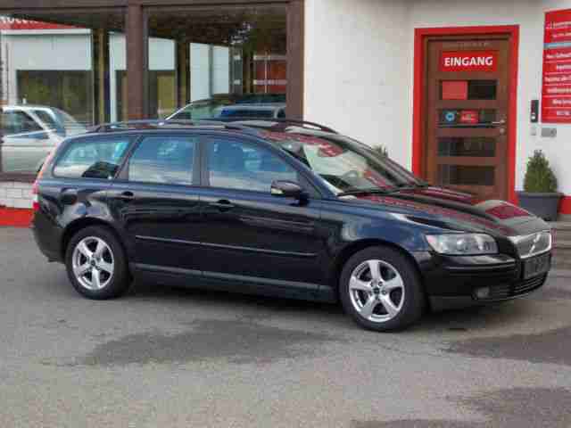 Volvo V50 T5 Momentum+XENON+AUTOMATIK+GAS