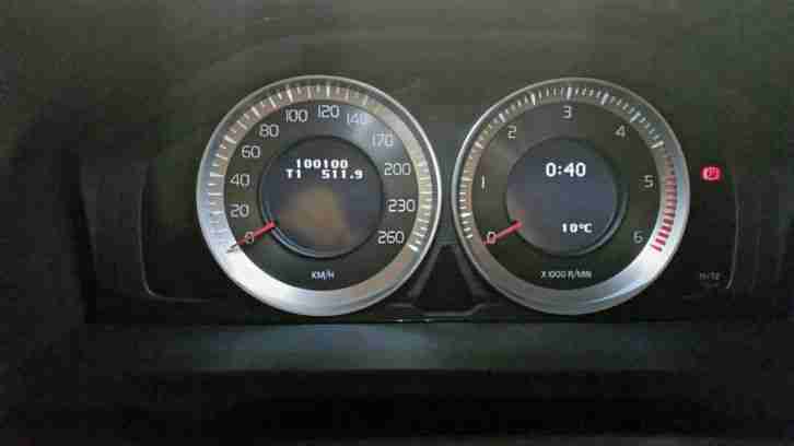 Volvo V60 D5 Automatik, Navi, Xenon, Garantie, PDC, Teilleder