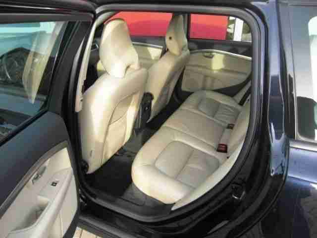 Volvo V70 2.0