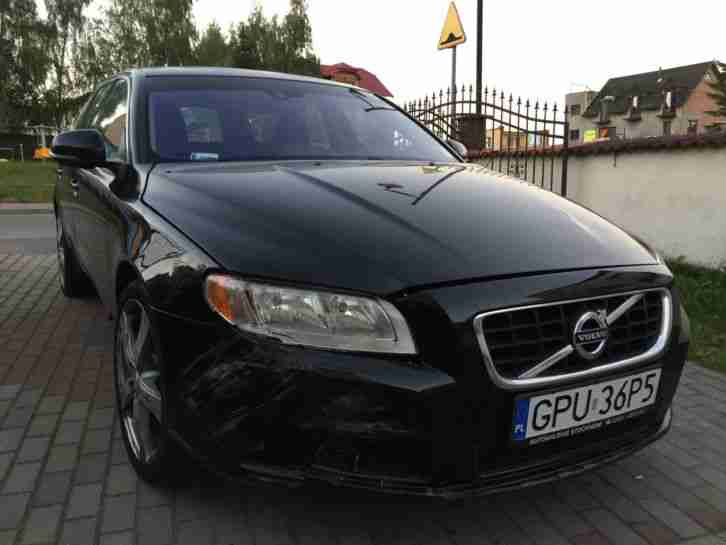 Volvo V70 2.0 T5 240 PS 2013 BJ UNFALL BESCHADIGT EU PAPIERE AB 1 EURO OHNE MIND