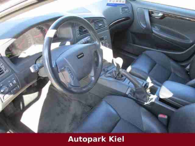 Volvo V70 2.4 2.Hand TÜV 10-2017 Klima Garantie