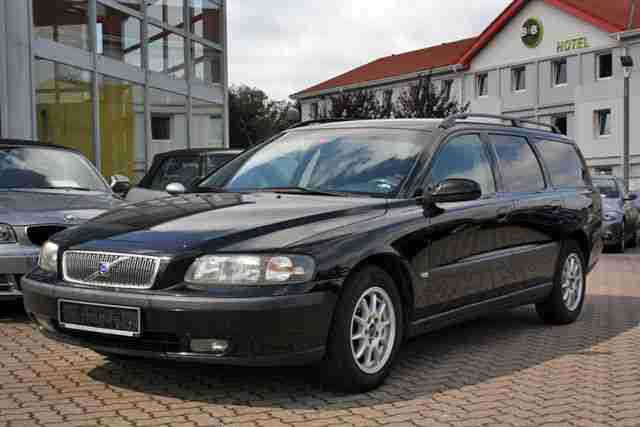 Volvo V70 2.4