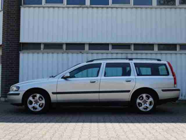 Volvo V70 2.4
