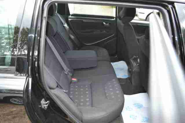Volvo V70 2.4 COMFORT+TÜV-AU NEU+KLIMA+EURO4+SAUBER