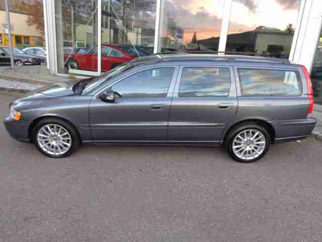 Volvo V70 2.4 D DPF Aut. Edition Sport Vollausstattung