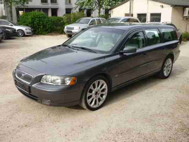 Volvo V70 2.4 D DPF Aut. Kinetic