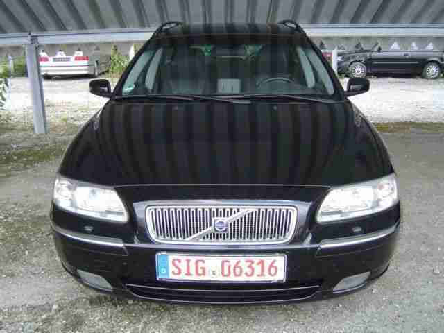 Volvo V70 2.4 D DPF Aut. Summum NAVI / STANDHEIZUNG