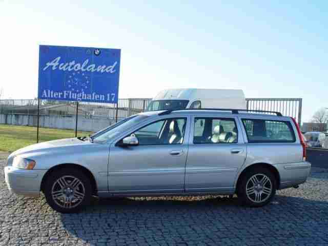 Volvo V70 2.4 LPG GAS AHK SzHz Leder Klimaaut
