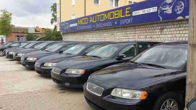 Volvo V70 2.4Aut. 10Stück KLIMATRONIK LEDER ALU