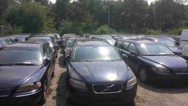 Volvo V70 2.4Aut. 40Stück KLIMATRONIK LEDER ALU