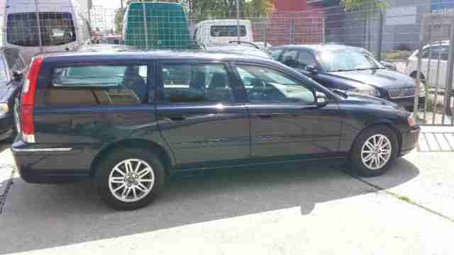 Volvo V70 2.4Aut. 40Stück KLIMATRONIK LEDER ALU