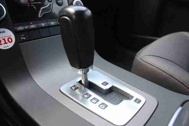 Volvo V70 2.4D Kinetic KLIMA*AUTOMATIK*FREISPRECH*