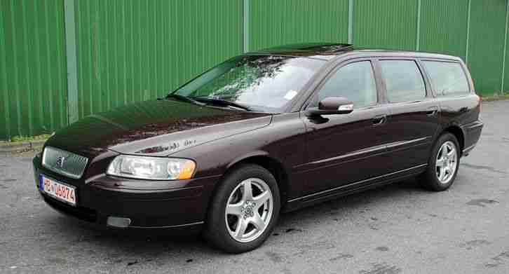 Volvo V70 2.4D Momentum (2007) - Standhzg., Xe, Navi, Leder, Glasdach [cuxas363]