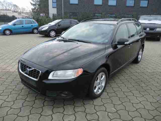 V70 2.4D Momentum Navi Leder