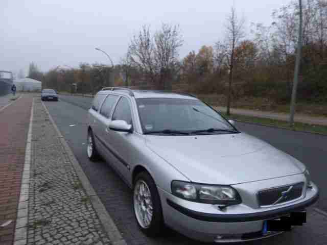 Volvo V70 2.4T